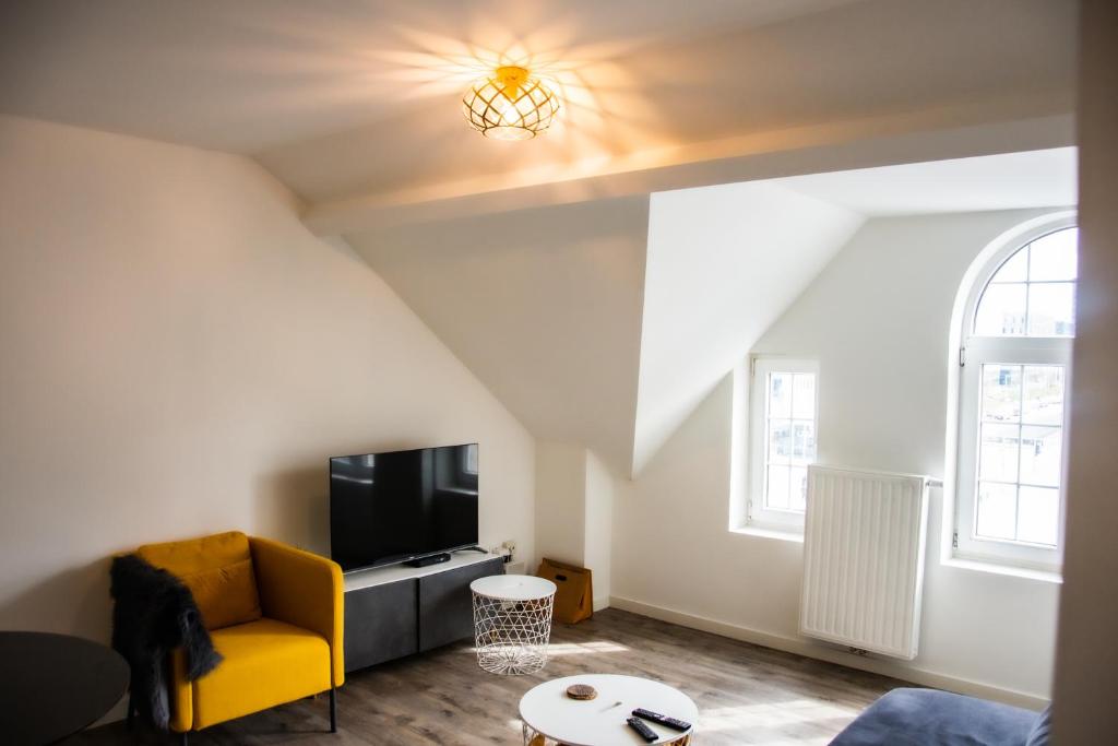 Apartment 24